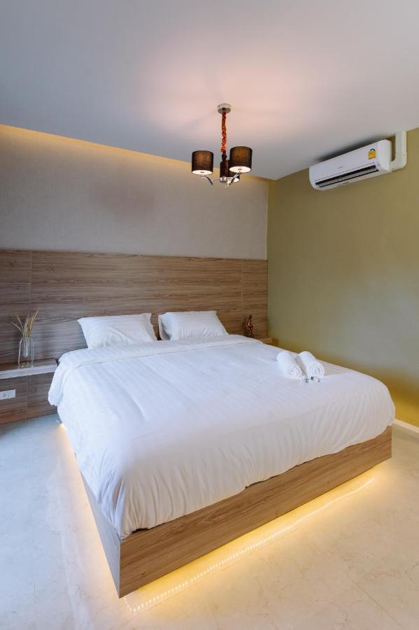The Cape Hotel Удон Тани Екстериор снимка