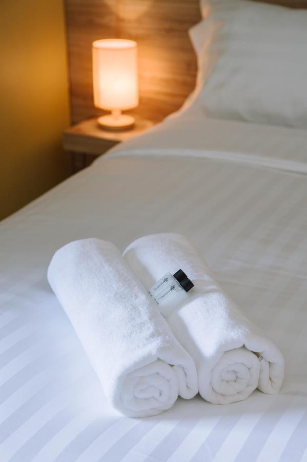 The Cape Hotel Удон Тани Екстериор снимка